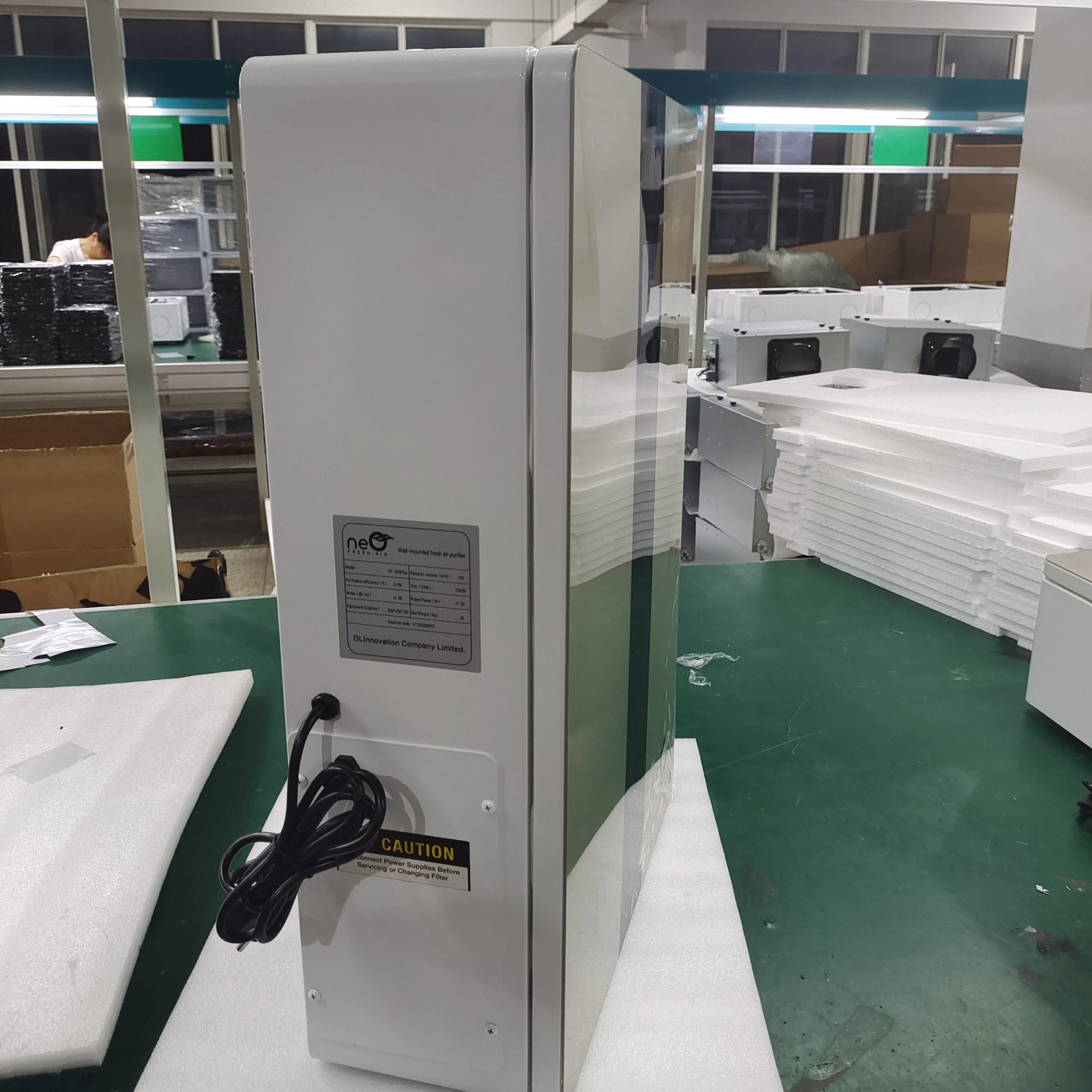 Sistema di ventilazione ERV a pressione micro positiva con ventilazione a recupero energetico montato a parete a basso rumore con WIFI