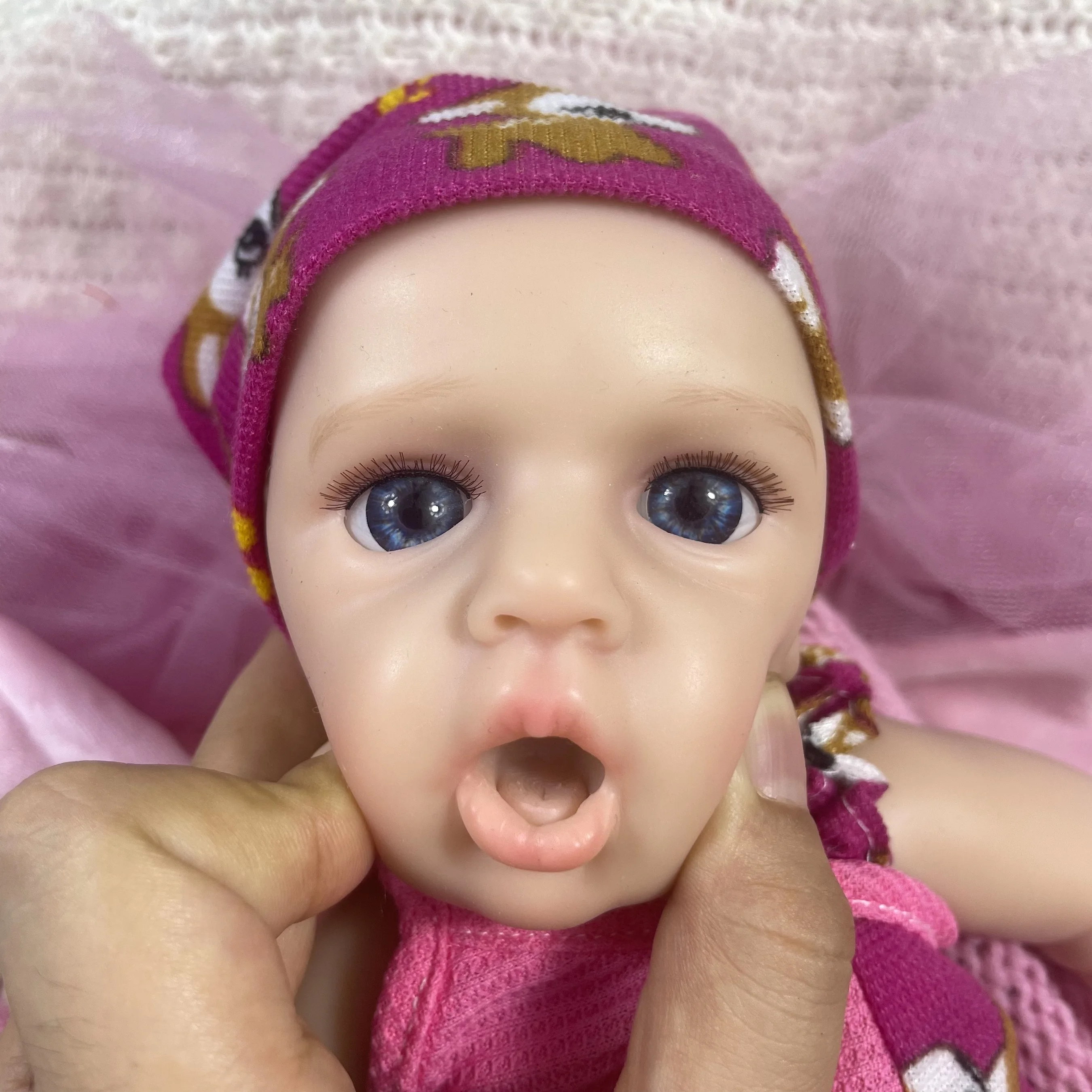 MINI 12-13 นิ้ว LouLou Awake Full Silicon Reborn ตุ๊กตาเด็กเปิดตาสีฟ้าซิลิโคนนุ่มสาวล้างทําความสะอาดได้ของเล่น