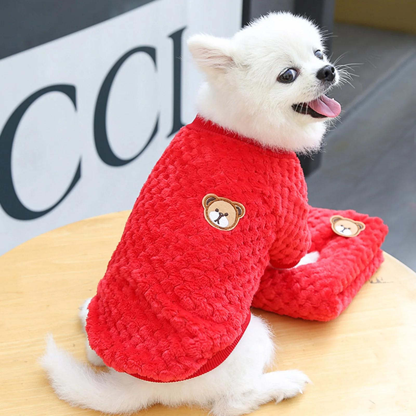 Vestir fino acabamento bonito traje para animais de estimação camisas de inverno com capuz roupas para cães confortável respirável veludo peludo suprimentos para animais de estimação