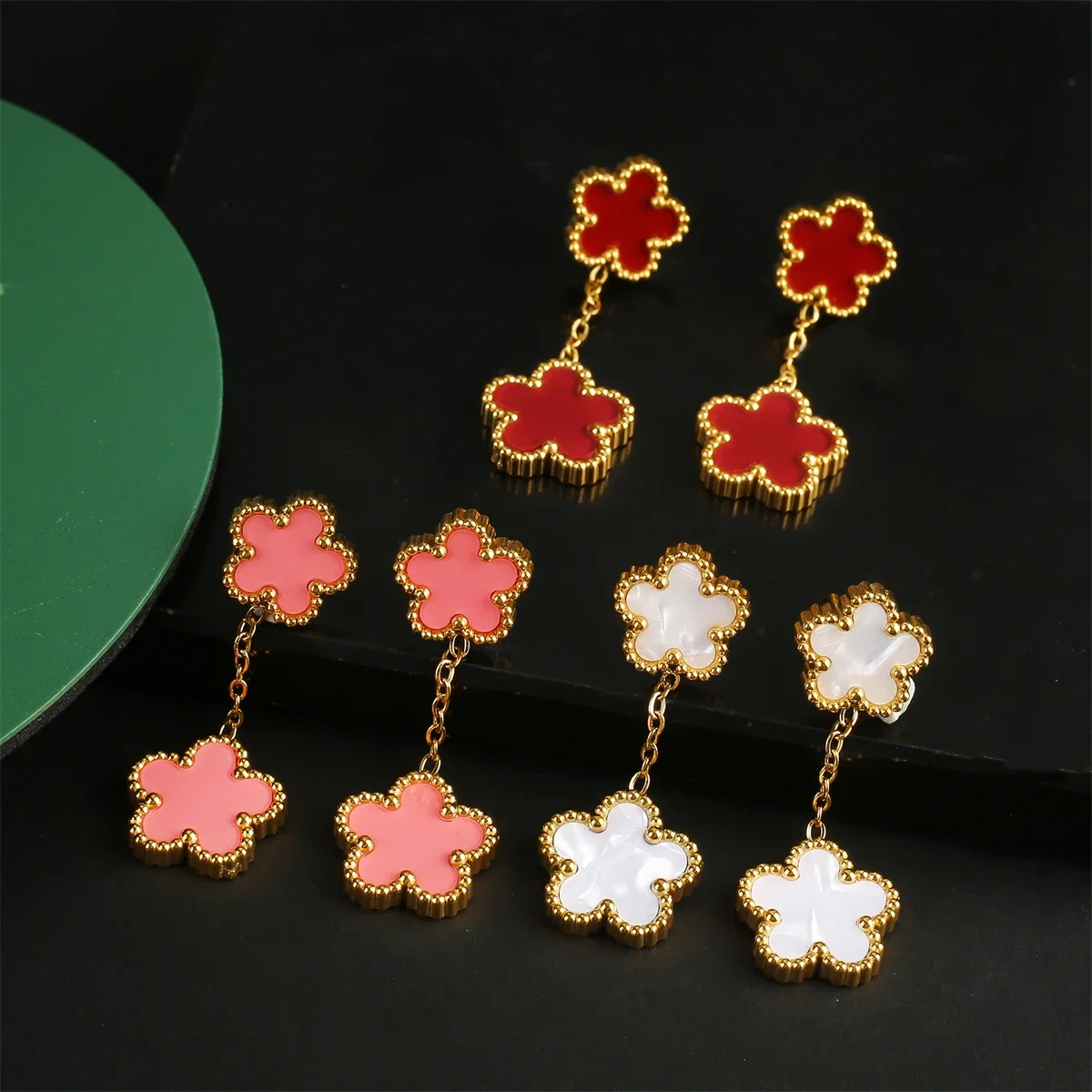 New Design Stainless Steel Does Not Five-leaf Flower Bracelet Necklace Earrings Three-piece Jewelry Set Ladies Four-leaf Clover