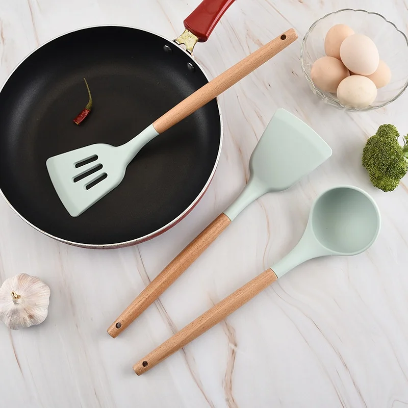 2026 New Wooden Handle Silicone Kitchenware 12 Pieces Non Stick Spatula Spoon Set Household Cooking Utensils Accessories