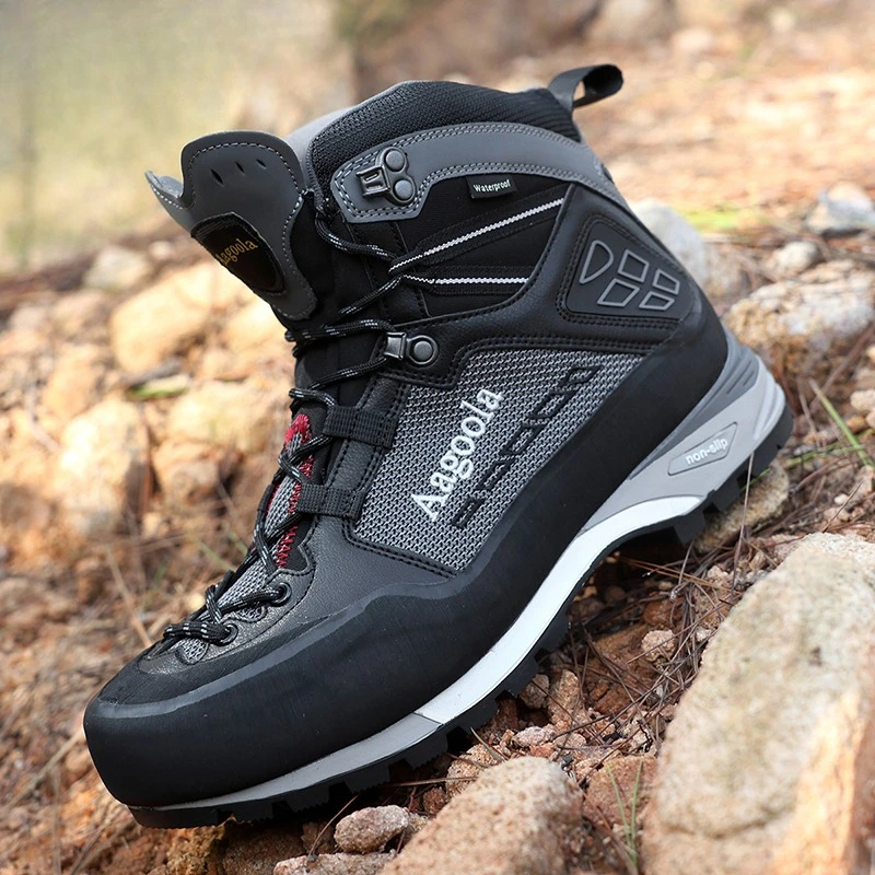 2026 New Arrival Men Hiking Boots Comfortable Trekking Shoe Men Good Quality Mountain Hiking Shoes High Top Man Shoes Mountain