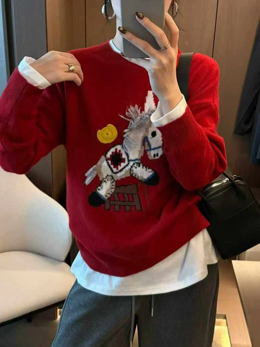

Красный шерстяной свитер с вышивкой для женщин, свободный повседневный вязаный топ с длинными рукавами, корейский стиль, мягкий, теплый, зимний, модный