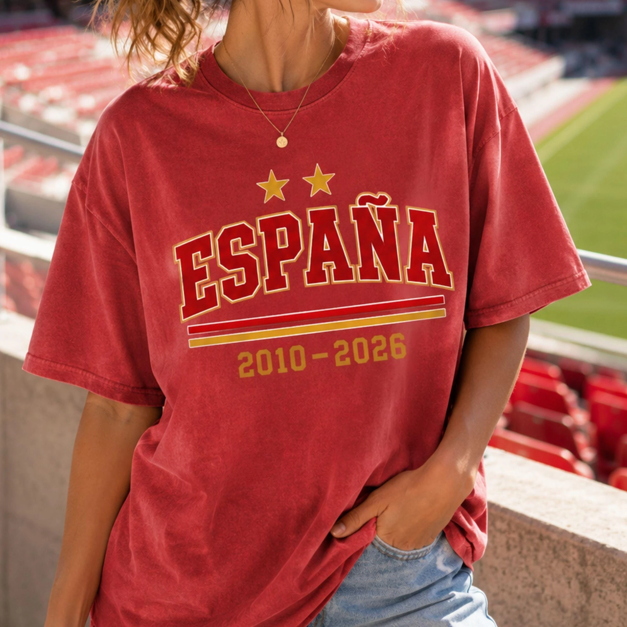 T-shirt unisexe avec graphique des deux étoiles du champion du monde Espagne 2026, T-shirt de mode pour hommes et femmes 100% coton, T-shirt commémoratif du champion de football