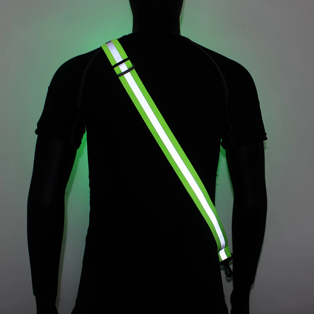 USB Rechargeable LED Reflective Belt Sash High Visibility LED Reflective Belt Safety Reflective Running Gear for Night Running