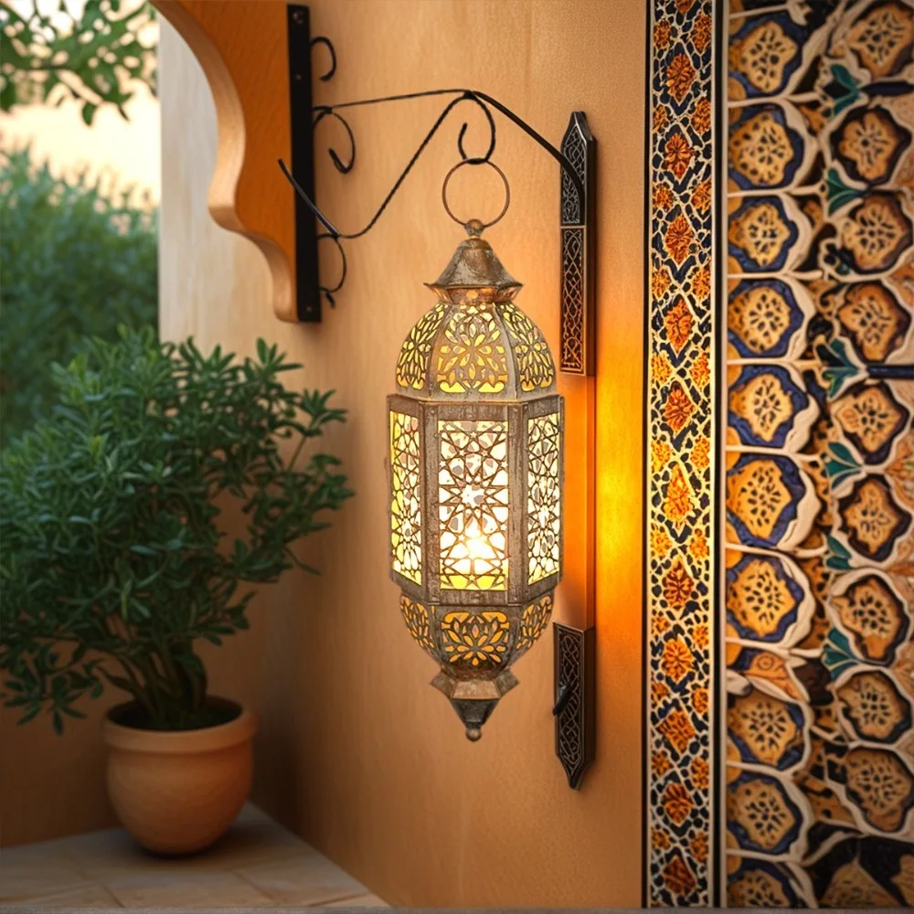 Moroccan Style Vintage Hollow Candlestick Metal Frame Luxury Metal Hollow Lantern Decorative Candle Lantern Living Room