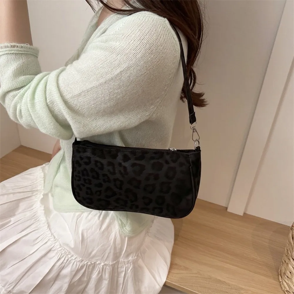 Fashion Leopard Print Shoulder Bag Matte Finish Solid Color Mini Square Bag Large Capacity Tote Handbags Women