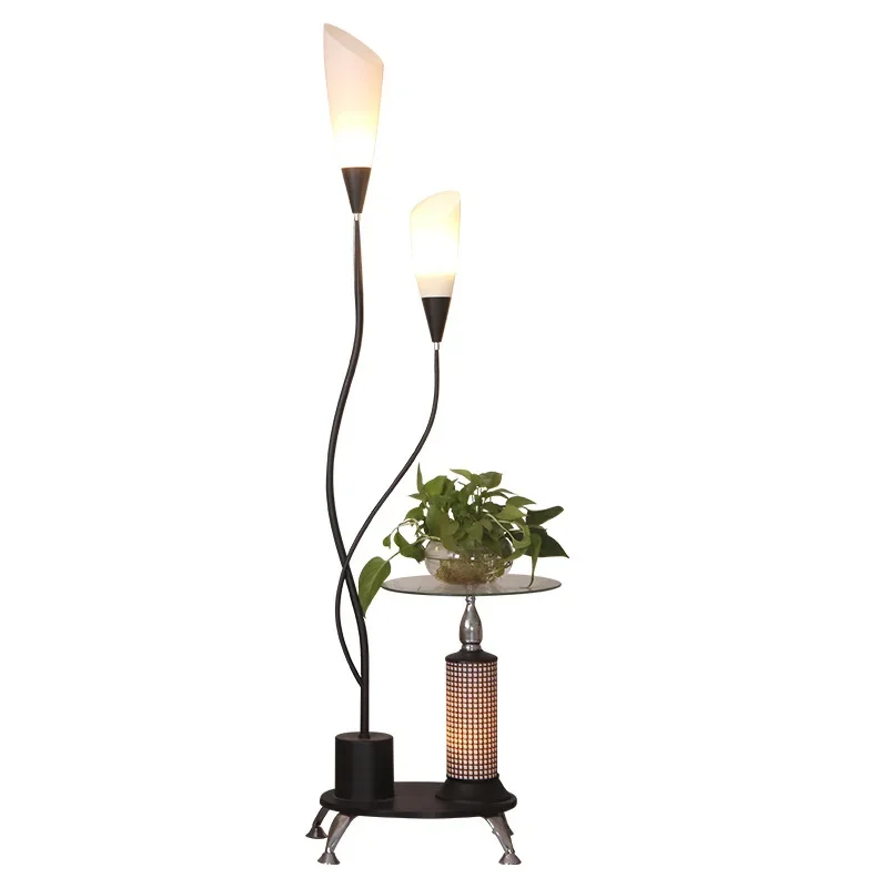 

Modern European design wrought iron floor lamp, metal corner reading lamp with E27 base, living room floor lamp