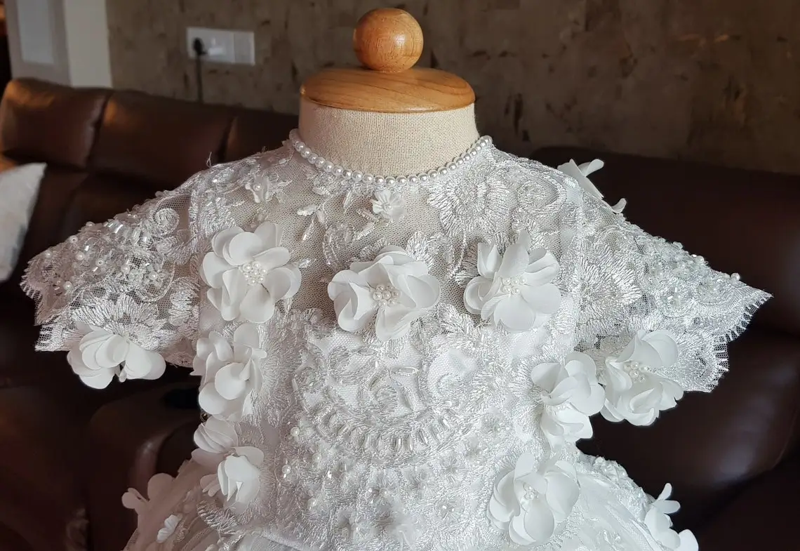 Vestido de bautizo para niñas pequeñas, bata de encaje con capó, blanco marfil, hecho a medida, 3, 6, 9, 12, 15, 18, 24 meses