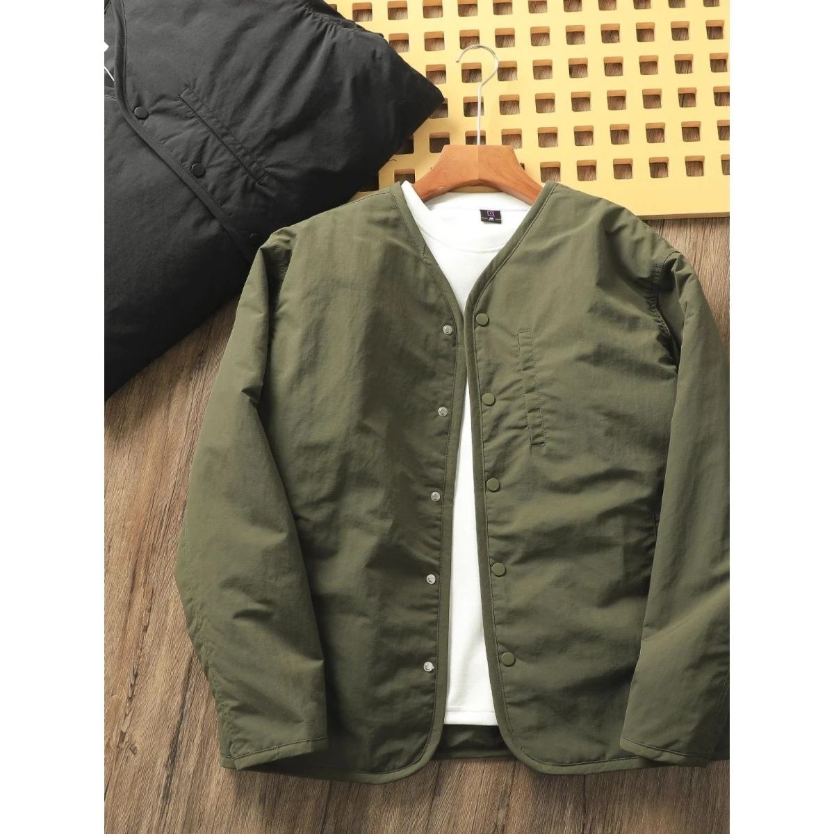 

Men's Winter Thiened Cotton Jaet Lightweight Warm Retro Loose Casual V-Ne Cotton Coat Polyester Fiber Long Sve Youth...