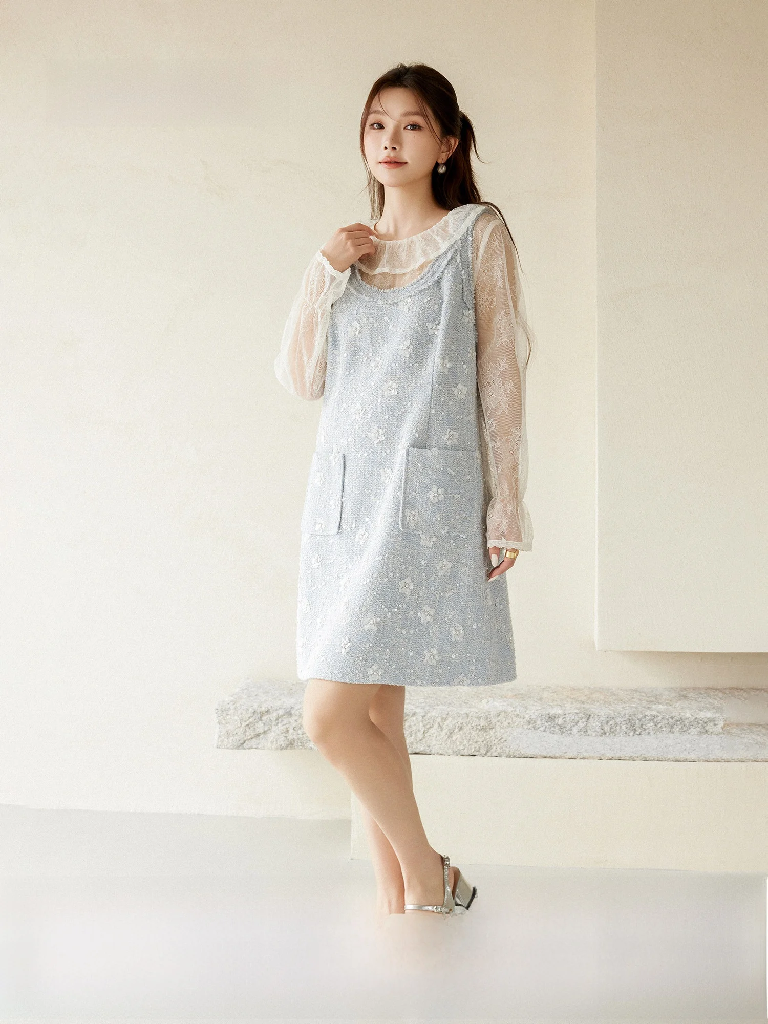 

Plusmall Fairy Tale Style Sequin Embellished Heavy Work Lace Vest Skirt Set Casual Commute Straight Cut Long Sleeve V Neck Dress