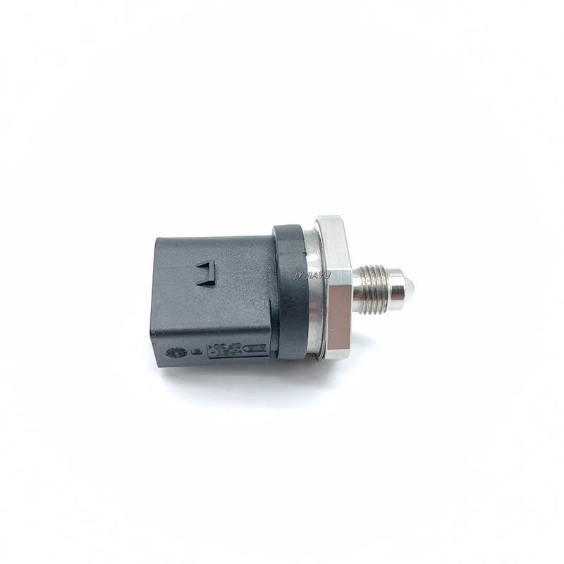 Fuel Rail Pressure Sensor For BMW F20 F23 220i F34 320i F30 328i F31 F36 F33 F07 F10 F06 640i F02 760Li I12 13537620946