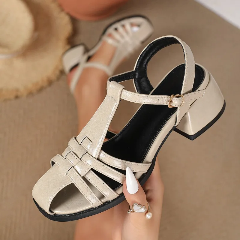 Women Sandals Summer Baotou Hollow Out Sandal Retro T-shaped Designer Sandals High Quality Leather Casual Sandal Sandalias Mujer