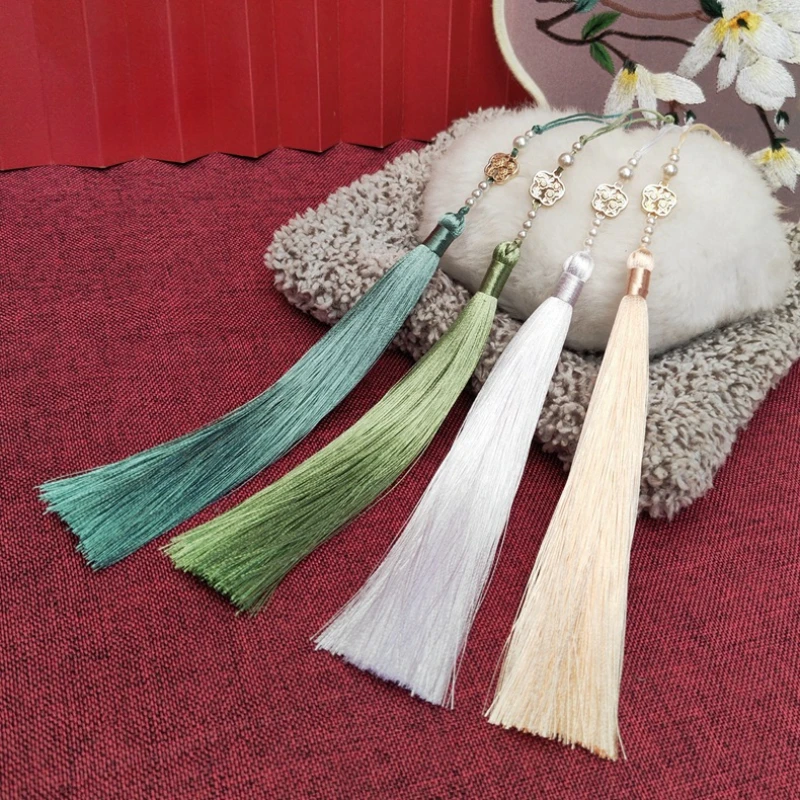 10pcs Beautiful Butterfly Tassels White Pearl Tassels Handicrafts Ornaments Folding Fan Bookmark Decorative Tassels