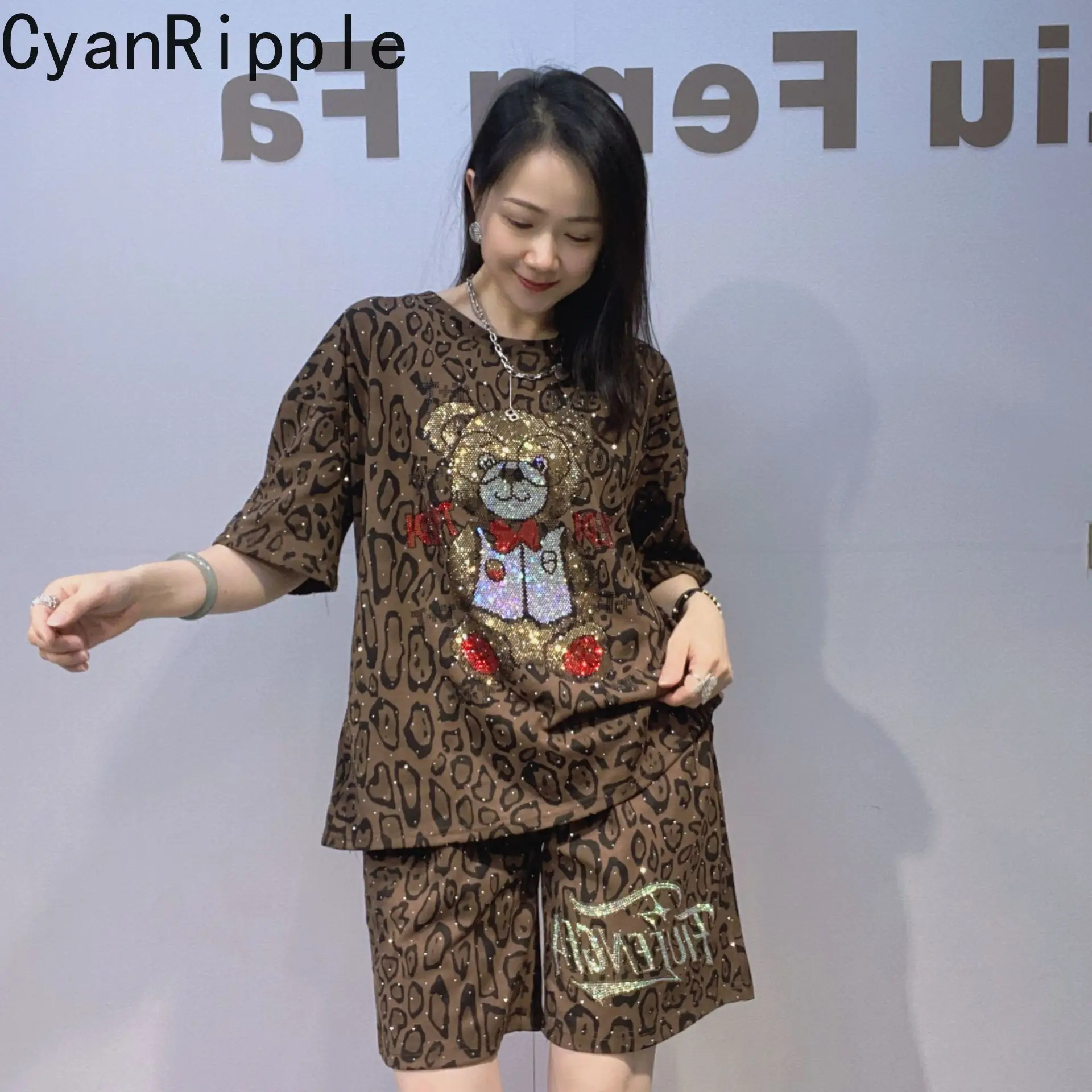 

Fashion Leopard Print Women Sets New Summer Hot Drilling Cartoon Short Sleeve T-shirt Top + Elastic Waist Casual Straight Shorts