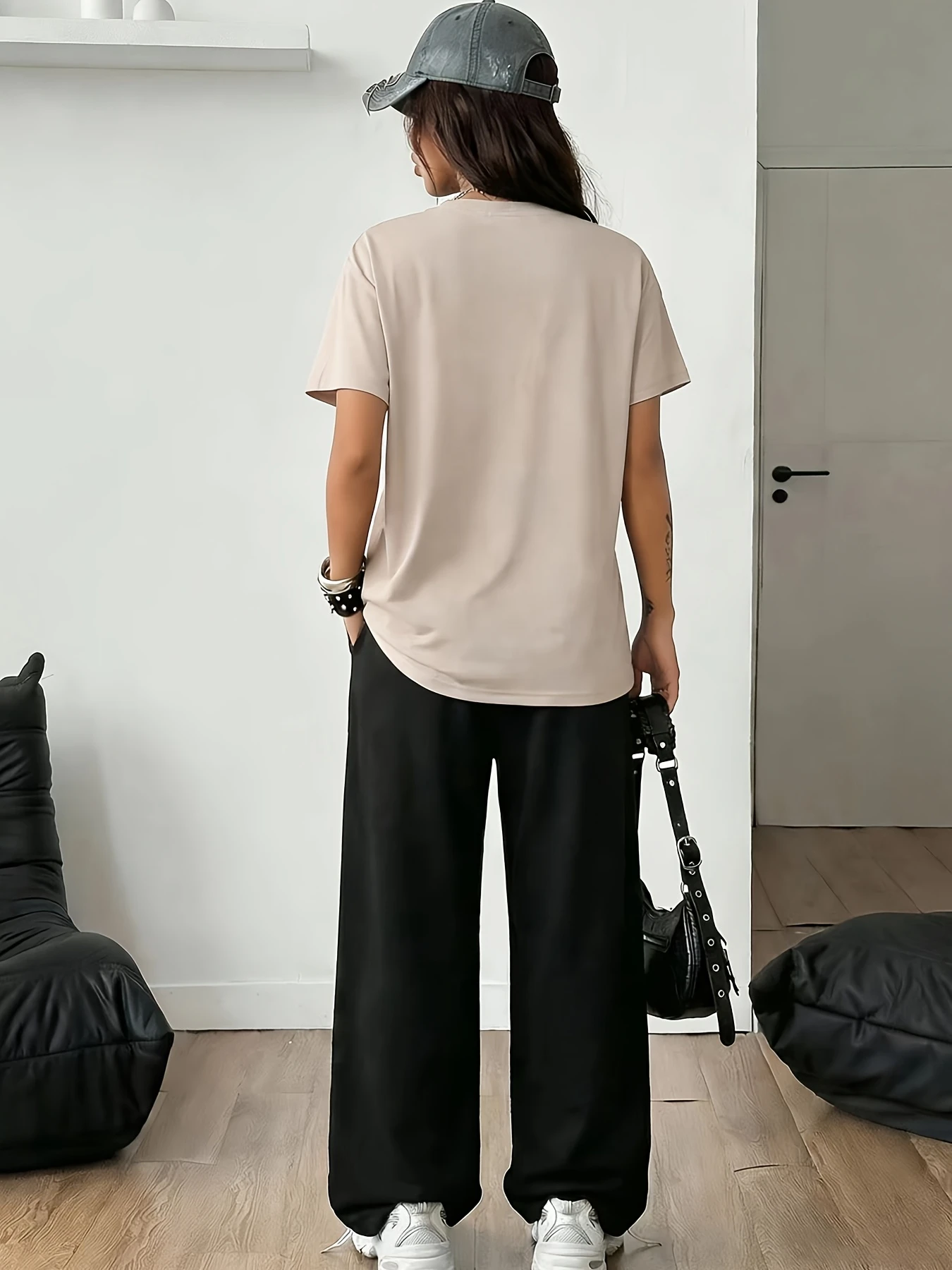 Unisex Quick Dry Straight Leg Pants Men Women Pink Gothic Letter Print Casual Trousers Loose Outdoor Sports Wide Leg Bottoms