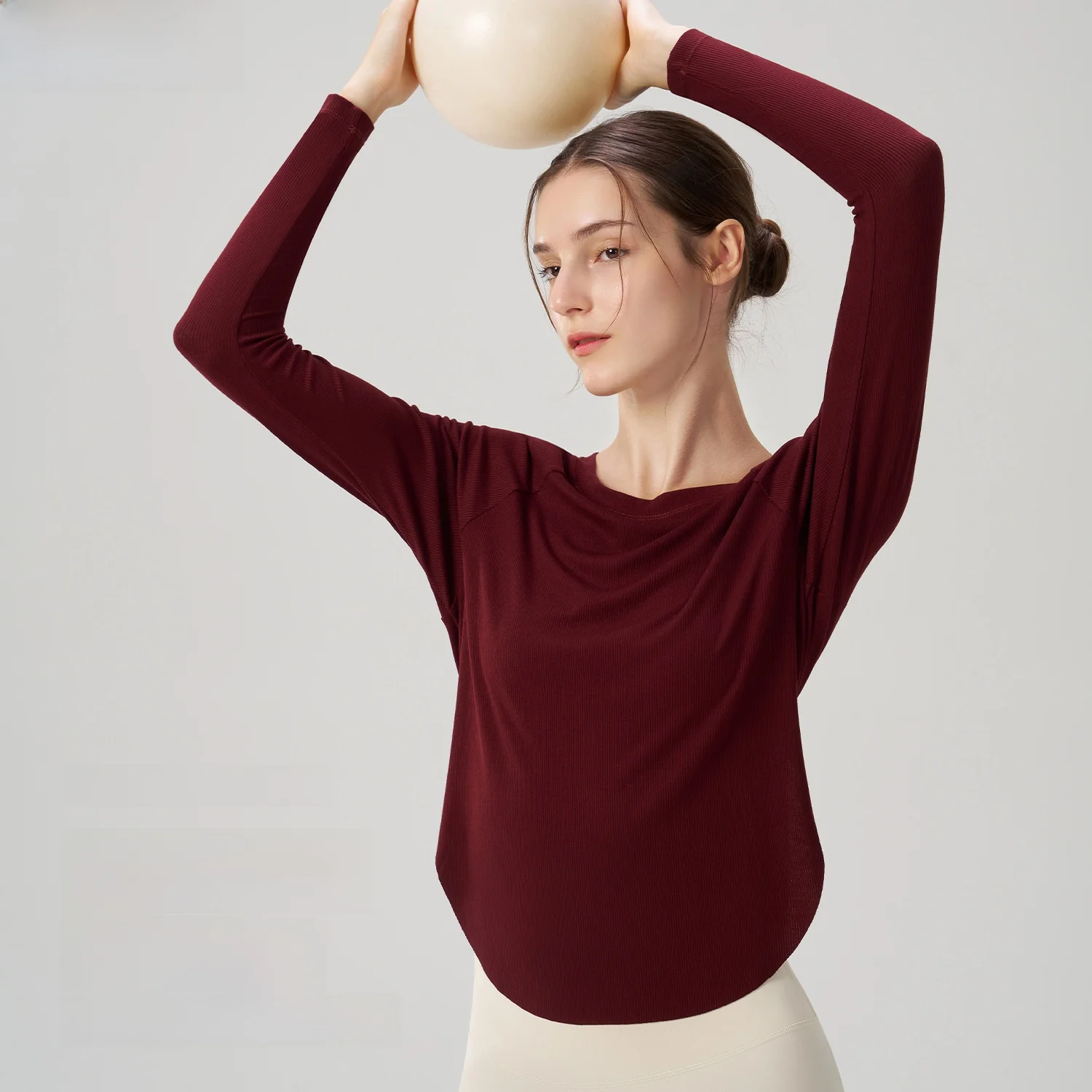 

Женский свободный сексуальный топ для йоги с плечами, повседневный драпированный спортивный костюм с длинными рукавами, осенняя новая обнаженная одежда для фитнеса