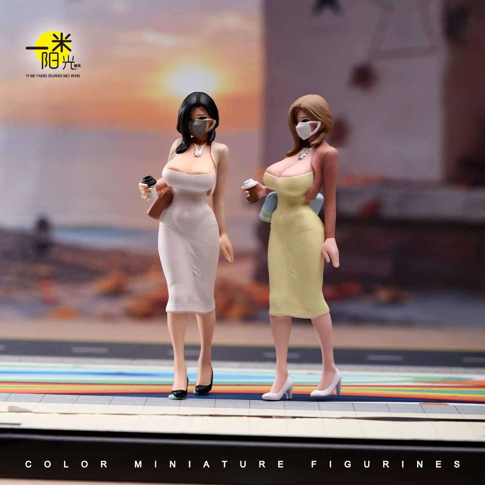 Facial Painted 1/64 1/43 1/24 1/18 A Plump Woman Holding a Coffee Cup Standing Female Scene Figure Model For Vehicles Cars Toys