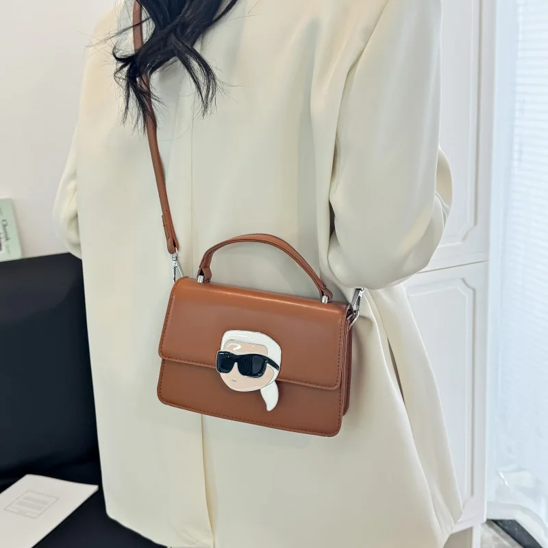 

Elegant Trendy Crossbody Handbag For Women With Vintage Fashionable Letter Logo High-End Leather And Spacious Design