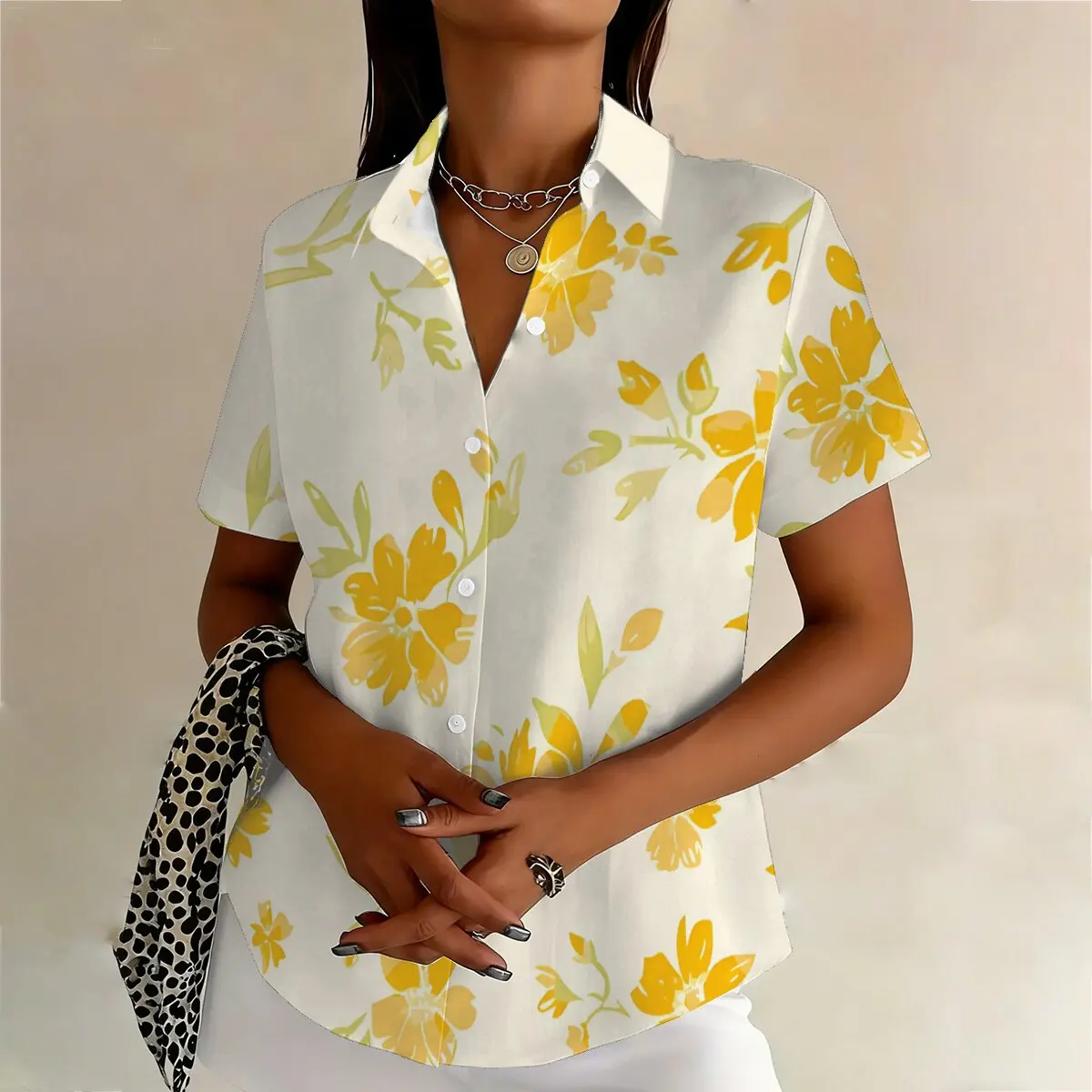 Plus-size women's elegant floral print short-sleeved shirt, mature and sophisticated style, suitable for commuting image 2