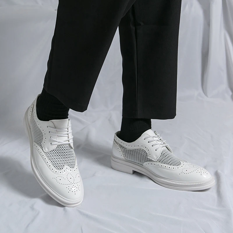 

Breathable men's leather shoes Classic Comfort Style Design Party dress office Black and White shoes Plus Size Versatile
