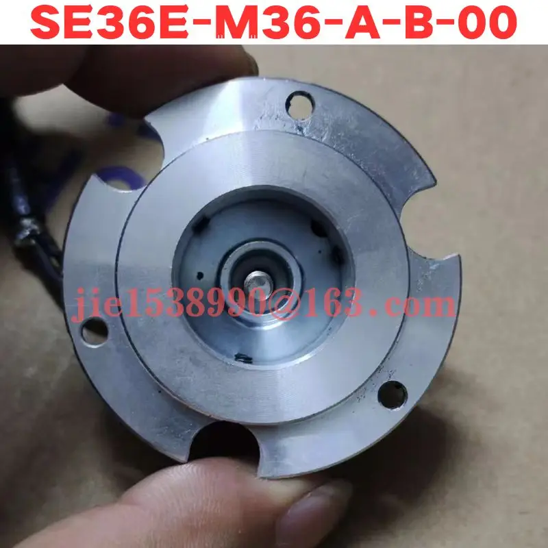 Used Encoder SE36E-M36-A-B-00 Normal Function Tested OK