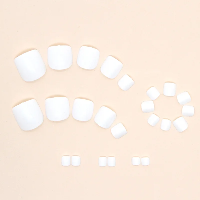 Рисунок 4 - накладные ногти на ногах