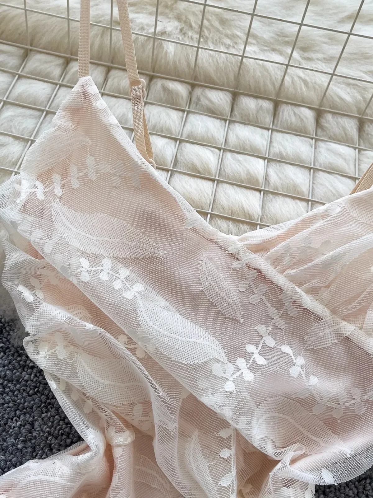 Foamlina เซ็กซี่ Royal Sister ชุดกระโปรงผู้หญิง Pure Desire V คอพับเอว Slim bodycon ปักลูกไม้ชุดสั้น