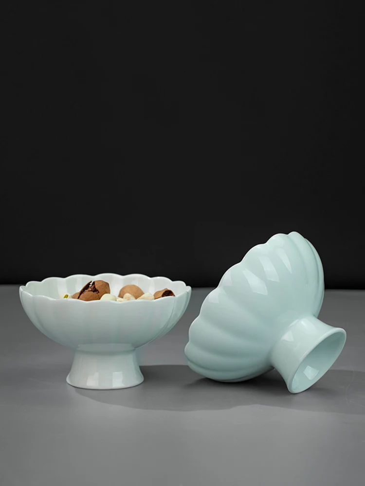 

Высокая фарфоровая фруктовница на ножке, однотонная, традиционная китайская посуда для сервировки стола, поднос для фруктов в стиле Сычуань