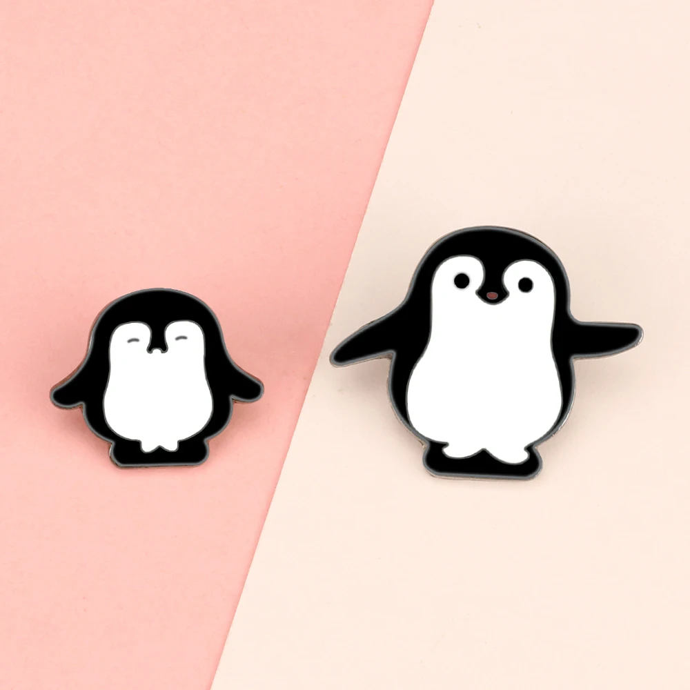 Cute Big and Small Penguins Ename Brooch Cartoon Animals Custom Pins Black and White Backpack Lapel Badge Jewelry Gifts for Kids
