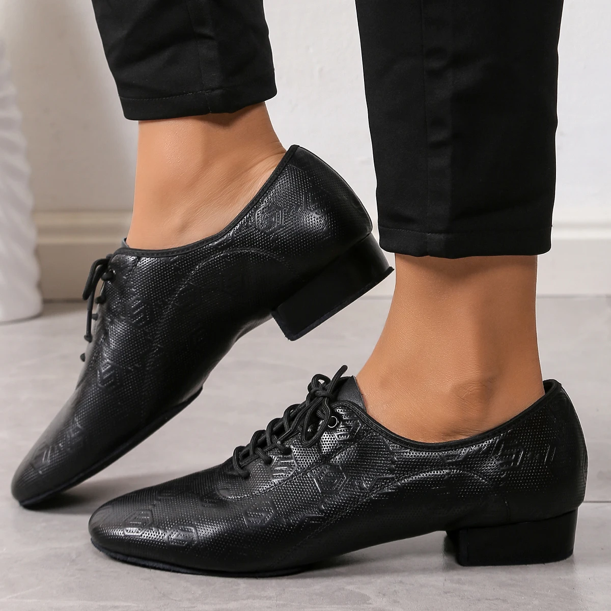 Scarpe da ballo latino con tacco 5/7 cm per donna Scarpe da salsa scarpe da pratica comode scarpe latine tacchi alti sandali da ballo tango moderno