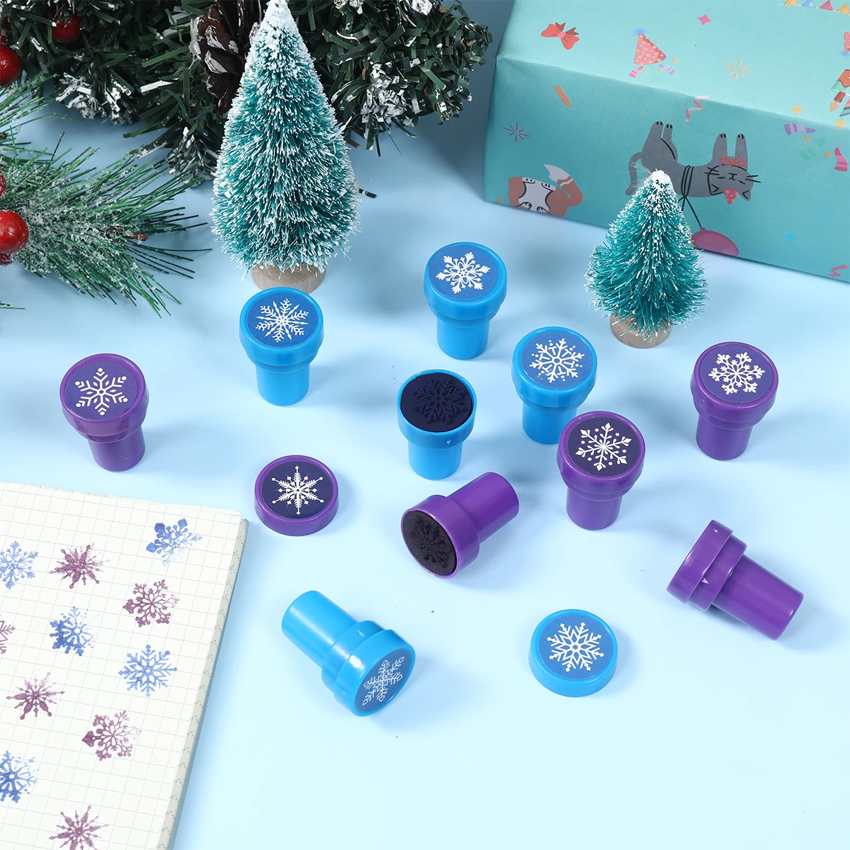

10pcs Christmas Stamps Toys Cartoon Snowflake Pattern Stamper DIY Seals Toy New Year Gifts Christmas Gift Christmas Decoration