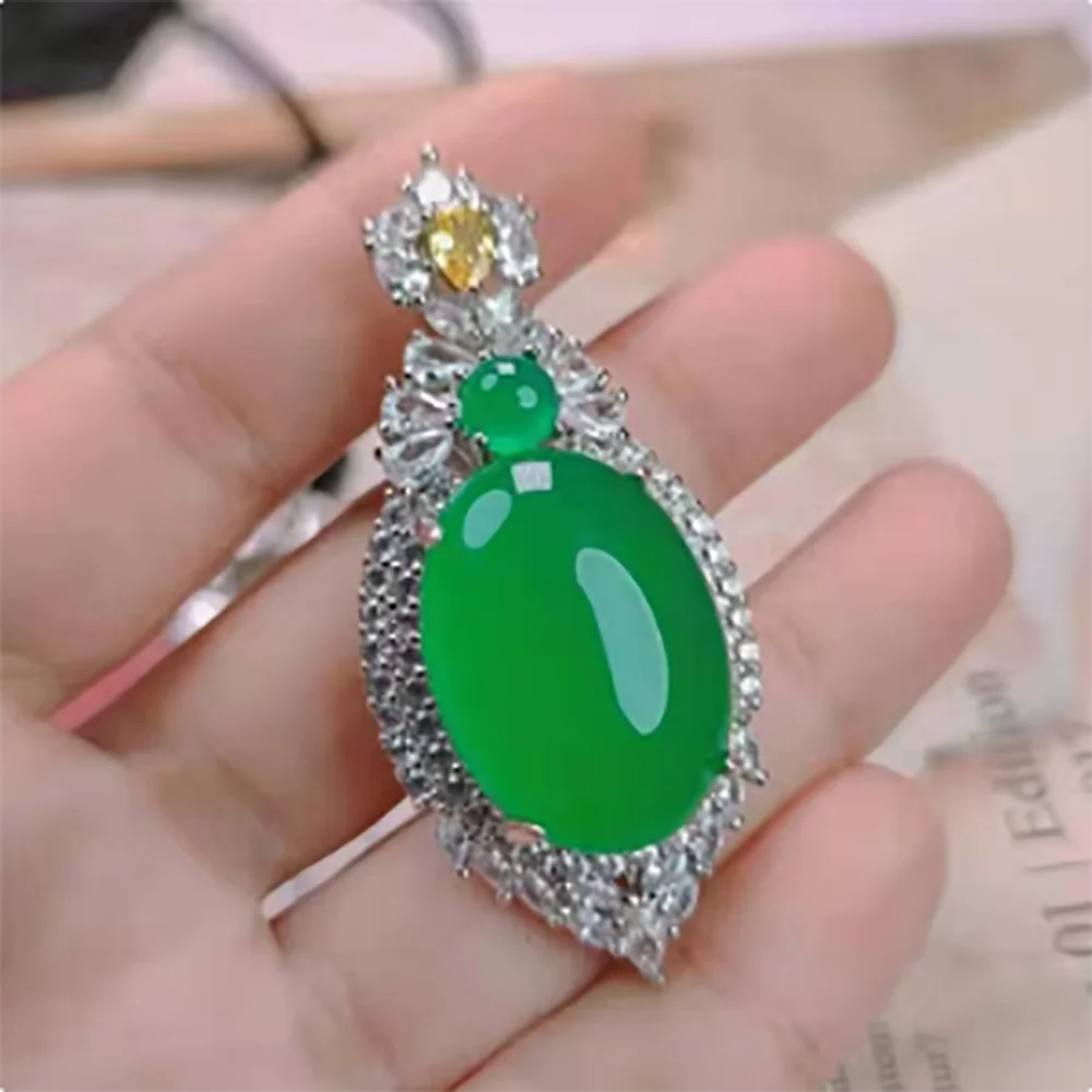 

Inlaid Jade Chalcedony Egg Face Pendant