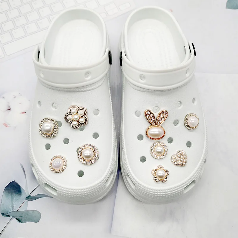 

9PCS Fashion Shoe Charms Set Accessories Hole Shoe Buckle Water Diamond Pearl Flower DIY Shoes Decorations Kids Woman Girls Gift