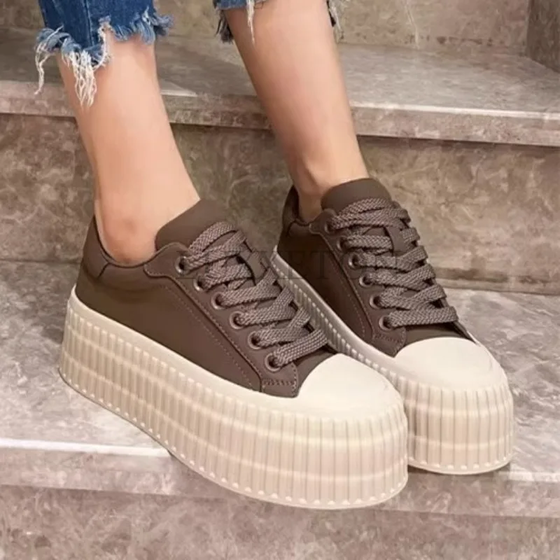 Thick Soled Round Toe Versatile Sponge Cake Heel Skateboard Shoes Breathable Comfortable Fashionable Casual Sports Shoes