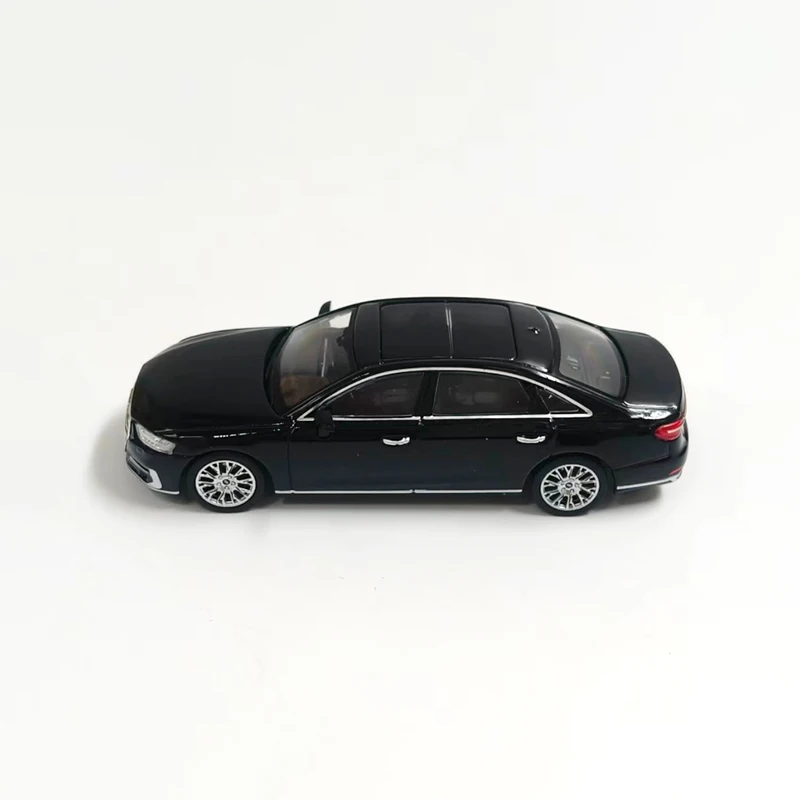 

MASSDI литой под давлением масштаб 1/64 2021, A8L, синий и черный сплав, имитация модели автомобиля, статическая коллекционная модель для взрослых, подарочные игрушки