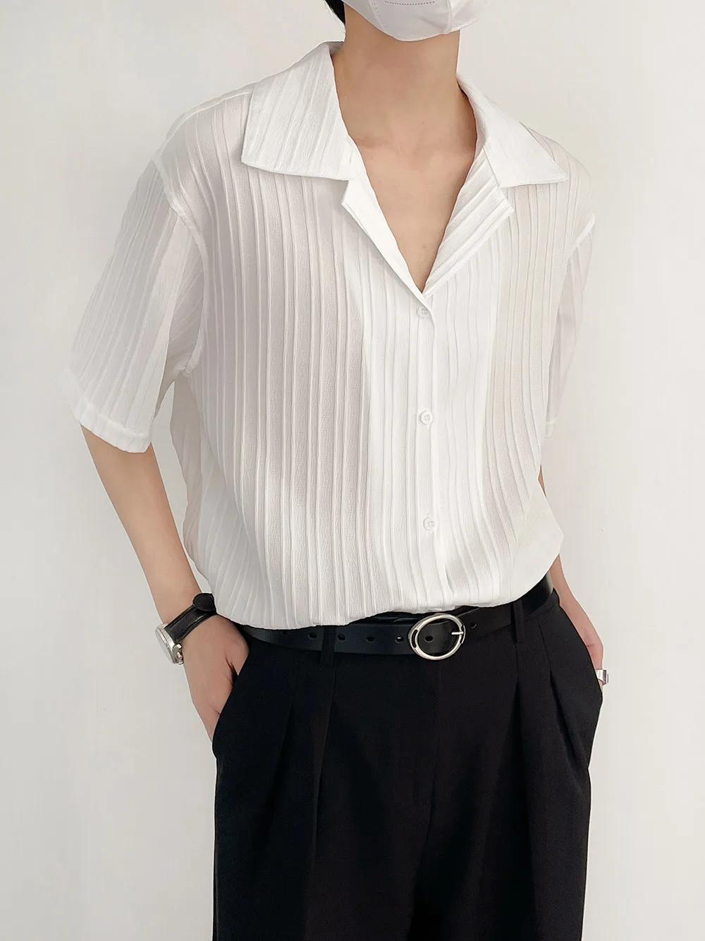 

Summer New Korean Version Men's irt ort Sve Cuban Collar Pleated Design Faionable Durable Loose Fit Regular Thin