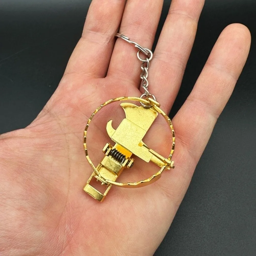 Fun Metal Mousetrap Clip Keychain Creative Unique Mini Keychain Portable Funny Metal Keychain Novelty Gift