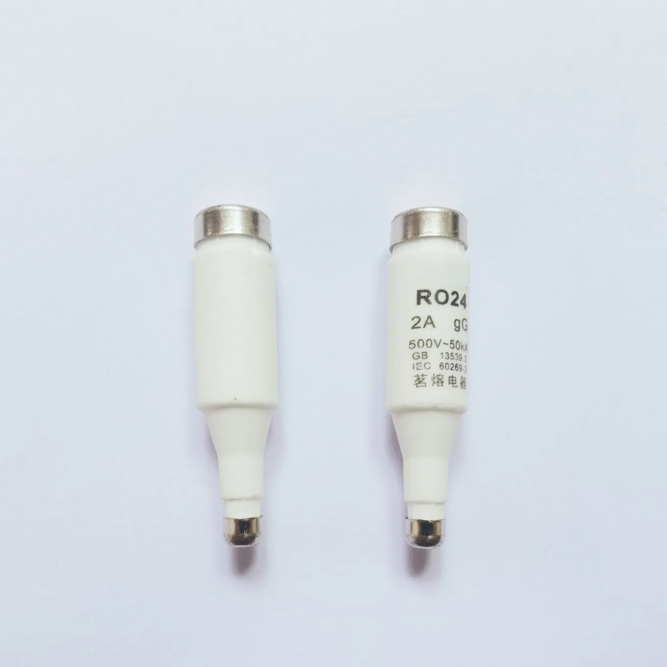 

Original new 100% E16 5SA RO24 ceramic fuse 2A 500V screw type fuse fusible core