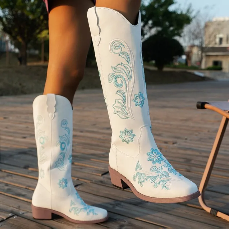Womens Knee-high Boots Retro Embroidered Western Cowboy Boots for Women Pointed High Heeled Leather Booties Fashion Knight Botas