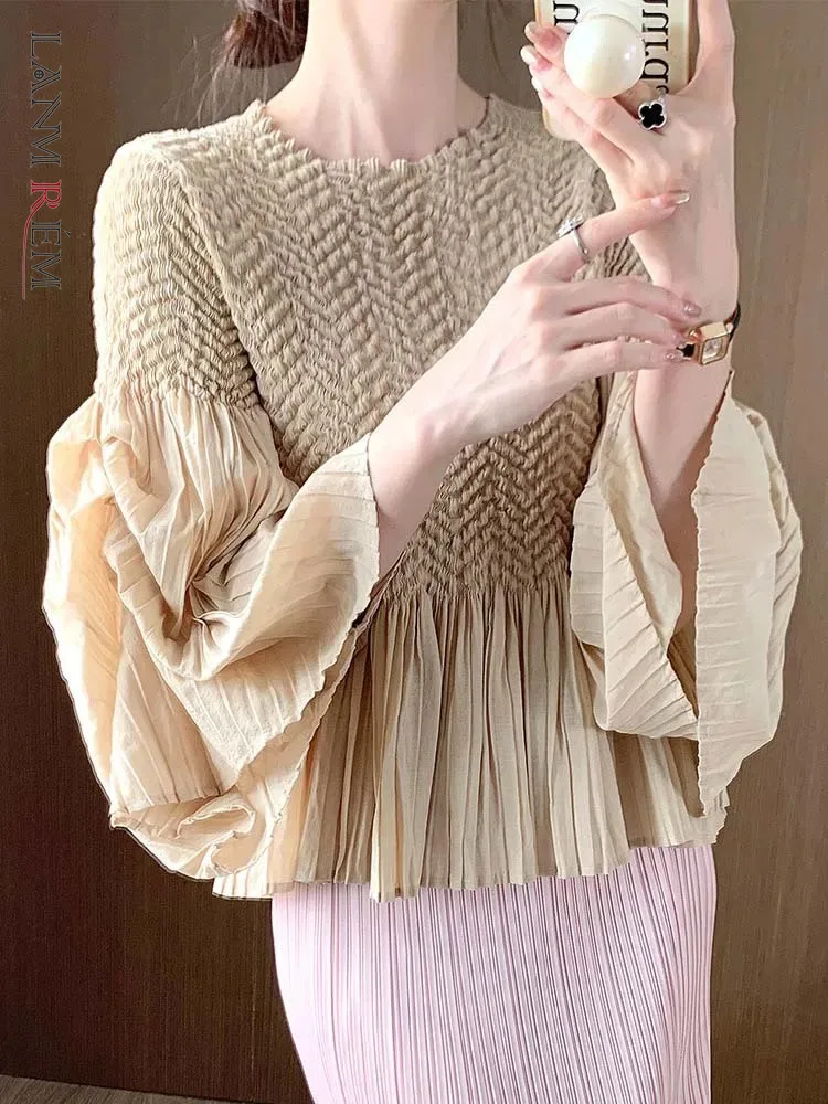 LANMREM Women Pleated Blouse Round Neck Long Bubble Sleeves Ruffles Solid Color Female Fashion Top 2024 Spring New 2DA2883