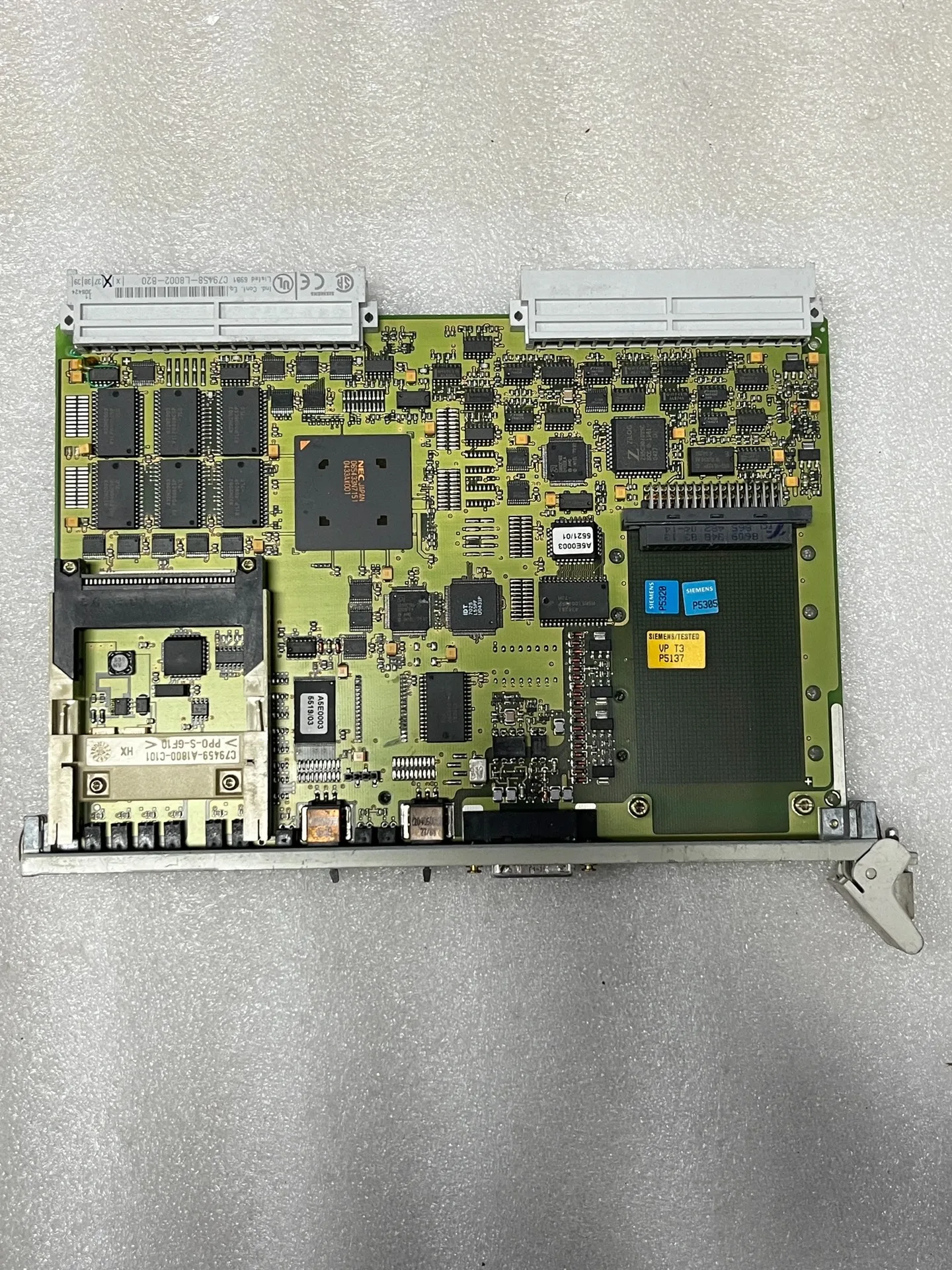 6ES5948-3UR23 بطاقة التحكم لشركة سيمنز