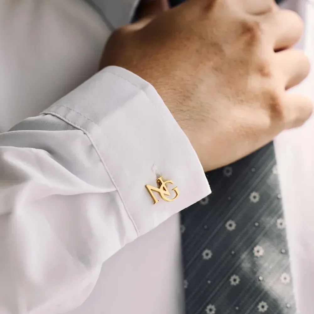 Male brooch, cufflinks, tie clip, made of stainless steel material, the best groom and groomsman jewelry gift