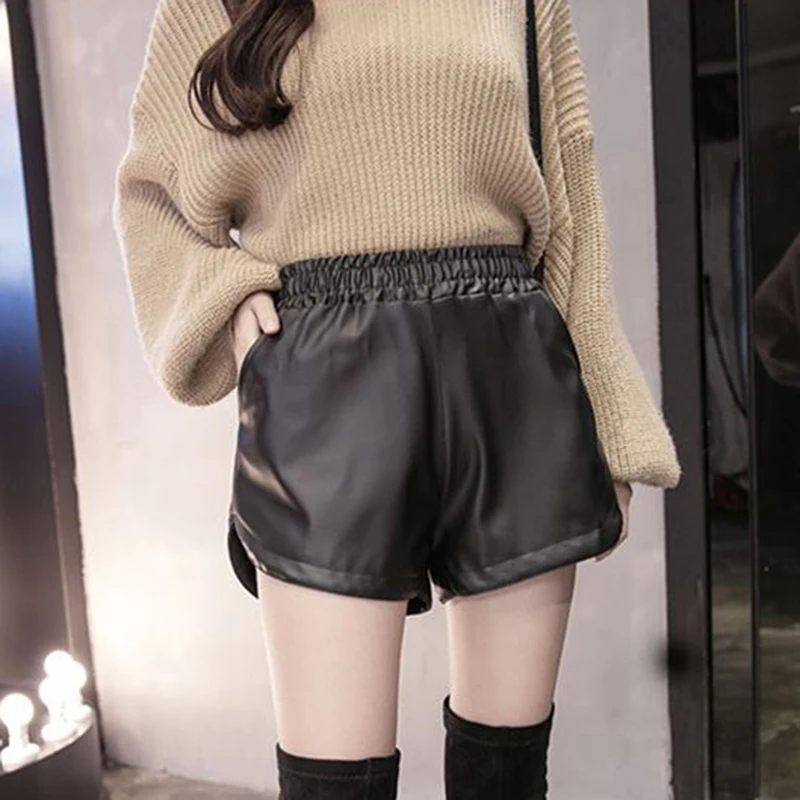 

1Pcs Elastic Waist Women Leather Shorts Black PU High Waist Casual Shorts Wide-legged Plus Size Fashion Woman Casual Short Pants