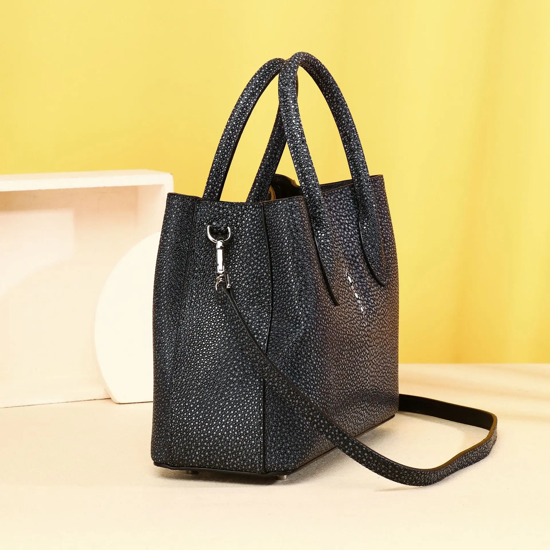 2026 New Fashion Women Handbags Genuine Leather Ladies Shoulder Bags Female Brand Luxury Real Natural Leather Crossbody ToteBag