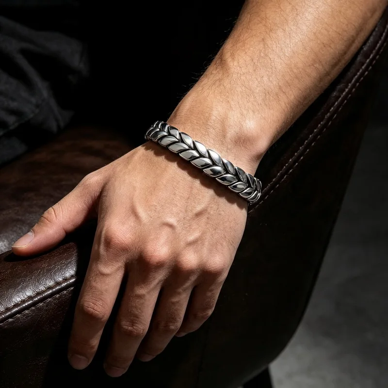 Twisted Chain On Hand Jewellery Polished Brushed Stainless Steel Man Bracelet For Men Classic Men's Bracelets Male Strap