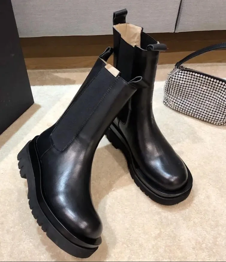 

Western Black Ankle Boots For Women Med Thick Platform Punk Chelsea Boots Slip on Leather Bottine Femme Motorcycle Woman Shoes