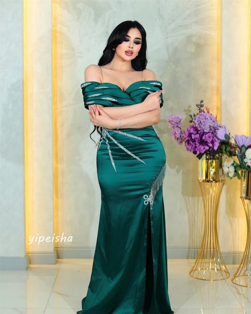 ที่กําหนดเองชุดราตรีซาตินประดับด้วยเลื่อม Draped จีบคนดัง Mermaid Off-the-shoulder Bespoke โอกาสชุดยาวชุด