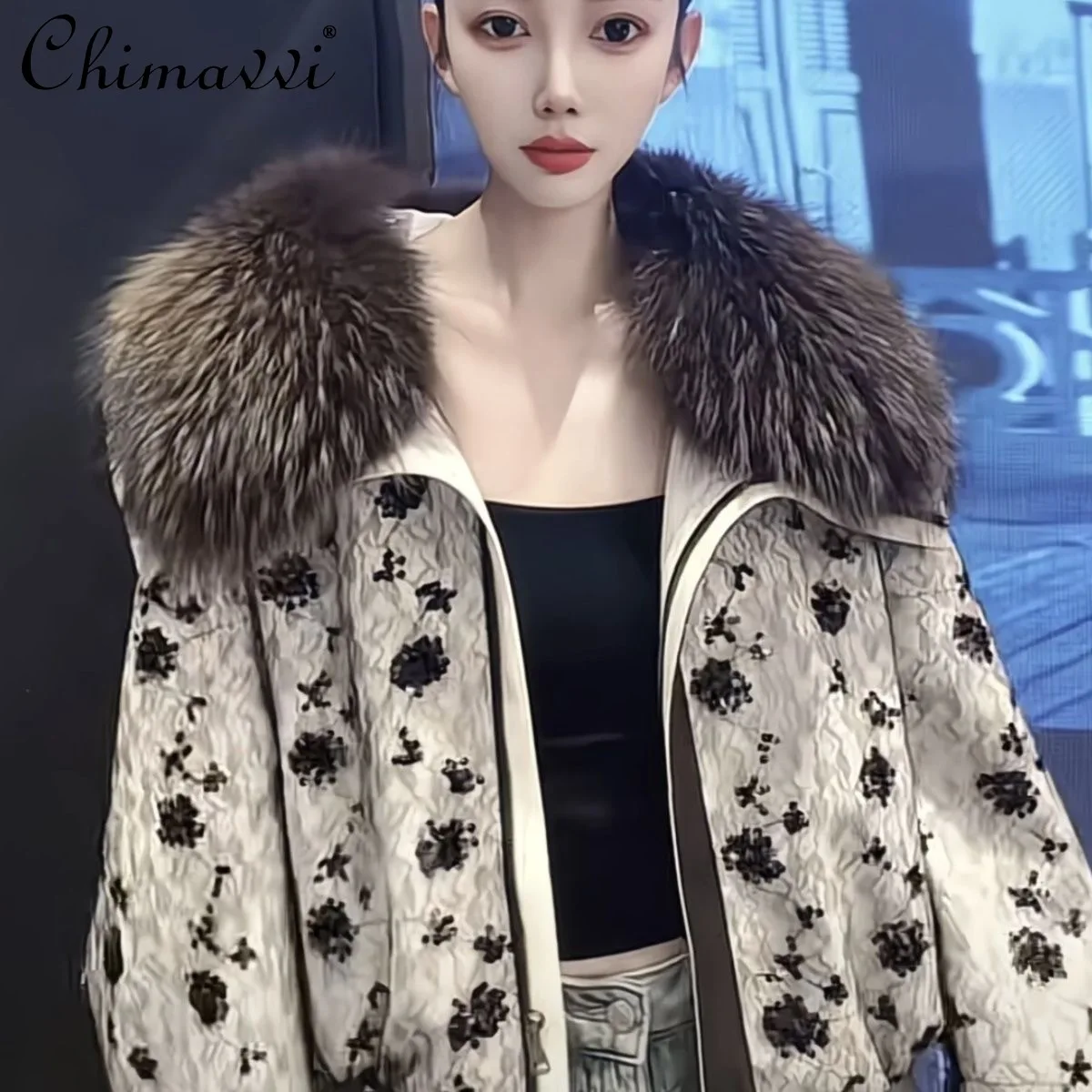 2025 invierno nueva moda de gama alta gruesa cálida piel de mapache encaje pesado lentejuelas abrigo mujer elegante ropa de calle chaqueta de mujer Top