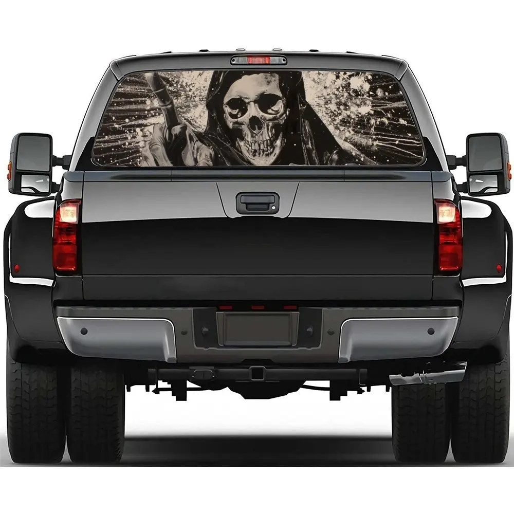 

Пальцы указывают на досках Череп на передние автомобильные аксессуары, наклейка на заднее лобовое стекло, окно грузовика, прозрачное перфорированное окно